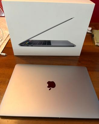 MacBook pro 13 2019