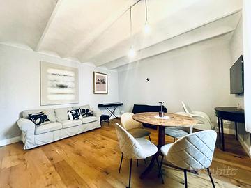 FIRENZE LUNGARNO Immobile ristrutturato