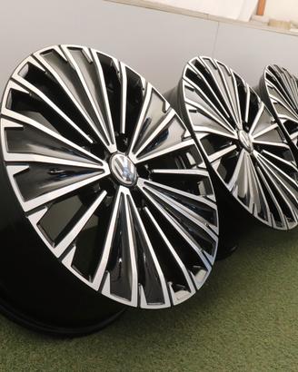 Cerchi in lega Volkswagen Golf Tiguan Tayron L 18
