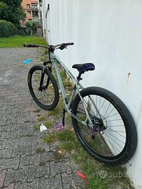 collective c100 COMPLETAMENTE CUSTOM