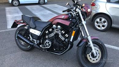 Yamaha v max 1200