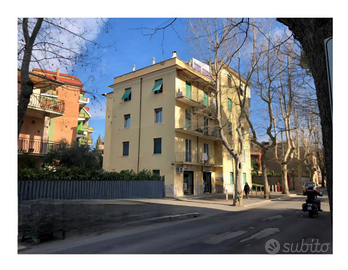 Quattro locali centrale con posto auto