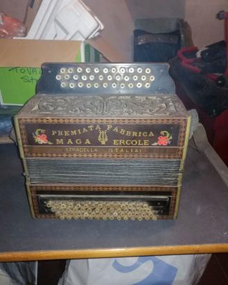 Fisarmonica d'epoca 