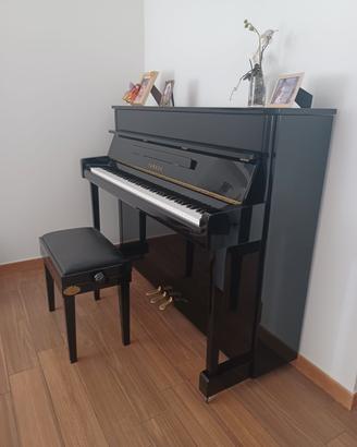 PIANOFORTE YAMAHA B2