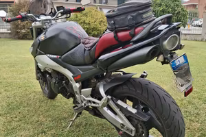 Moto SUZUKI 600 GSR