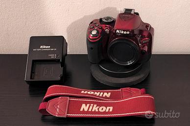 Reflex Nikon D5200 (soli 8111 scatti)