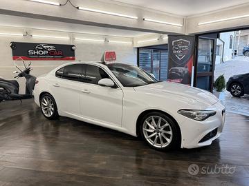 Alfa Romeo Giulia 2.2 Turbodiesel 150 CV AT8