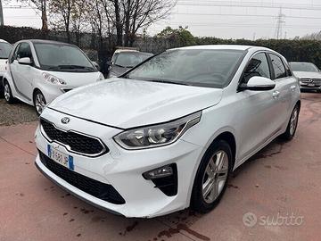 Kia Ceed 1.4 MPi GPL 5p. Business Class, UNIPROPRI