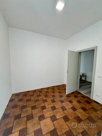 Due stanze per uso studio/ufficio