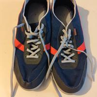 Paia di scarpe della NEWFEEL 