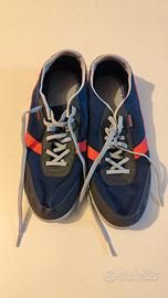 Paia di scarpe della NEWFEEL 