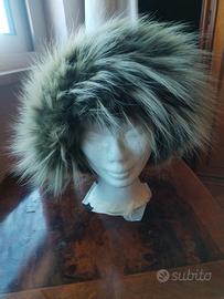 Cappello in feltro con pelliccia di volpe