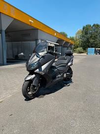 Yamaha T-Max 530