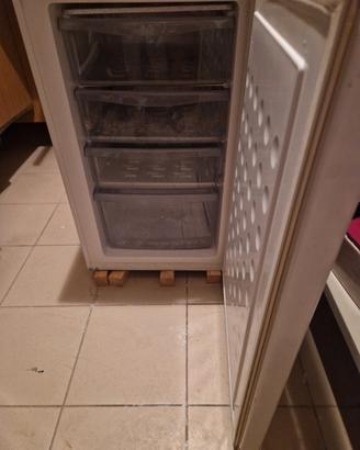 Freezer 4 cassetti