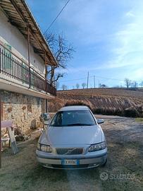 volvo v70 2.4 170 cv gpl 