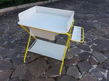 Fasciatoio con bagnetto