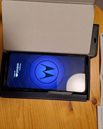 Motorola E22i nuovo