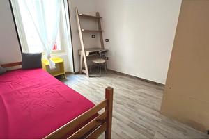 Solo a studenti universitari
