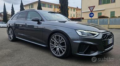 Audi A4 avant sline 2.0 tdi 204 cv