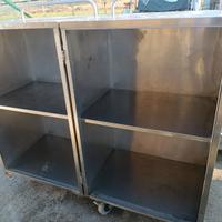 Armadio in Acciaio con ruote
