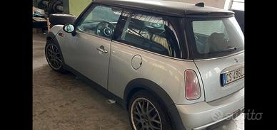 Mini 1.6 16V Cooper Cambio automatico KO