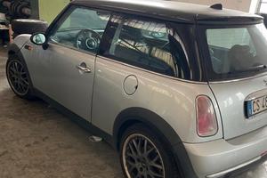 Mini 1.6 16V Cooper Cambio automatico KO