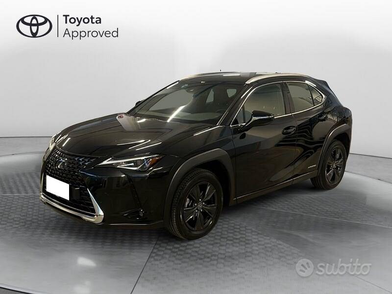 LEXUS UX