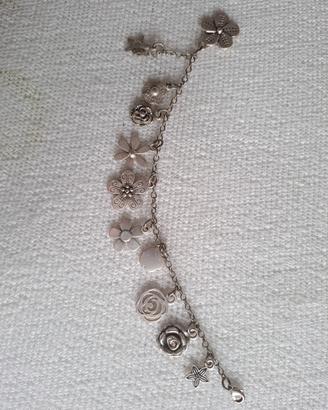 Bracciale con charms di fiori