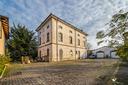 villa-a-noceto-via-della-commenda-7-locali