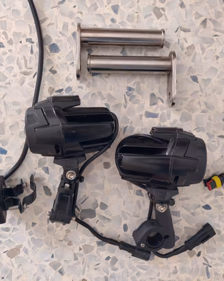Kit Faretti Moto + attacchi moto + pulsante 