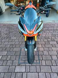 Aprilia Tuono V4 Factory 