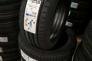 4 Gomme NUOVE Continental 225/45 R17 94Y XL FR Pre
