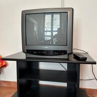 Tv e tavolino per tv