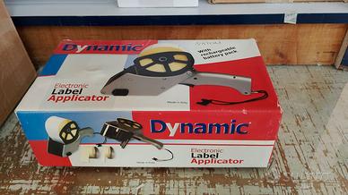 Electronic label applicator