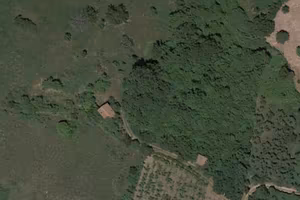 Terreno con fabbricato agricolo
