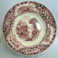 Antico piatto in ceramica