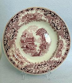 Antico piatto in ceramica