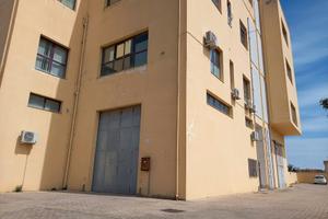 Selargius Pressi 554 Ampio Ufficio