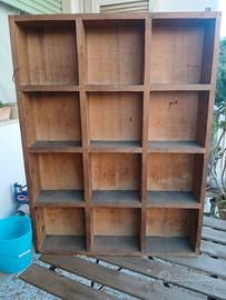 Scaffale espositore il legno da officina sospeso