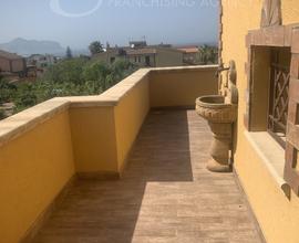 Splendida rifinita villa su 2 livelli V/88