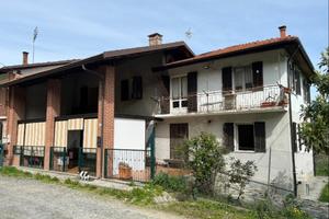 Casale rustico con terreno