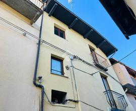 3 LOCALI A LANZO TORINESE