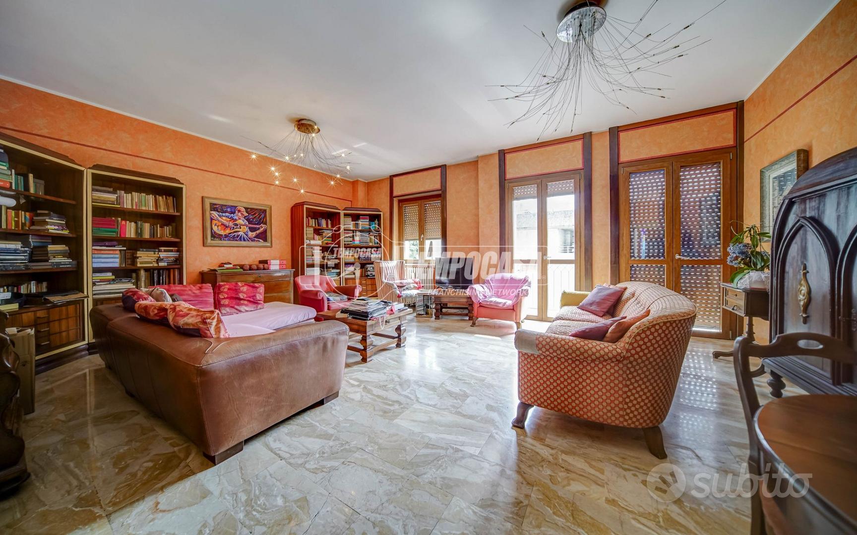 Apartment in Gallarate, Centro - Vista 2