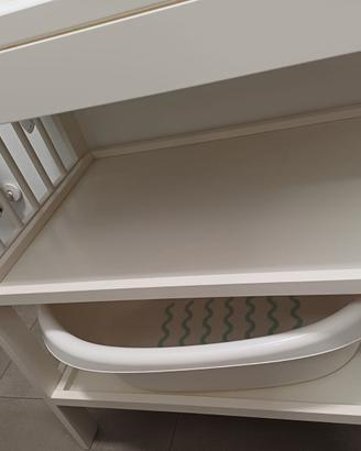 Fasciatoio IKEA con cuscino