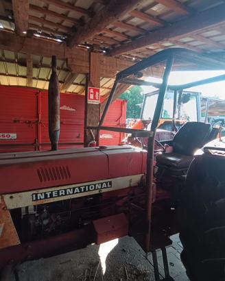 International Harvester 484