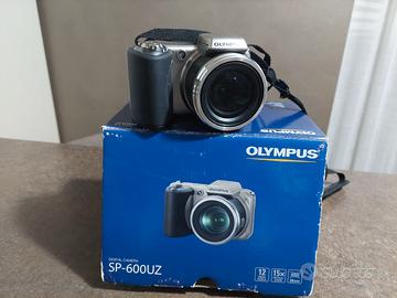 fotocamera digitale OLYMPUS