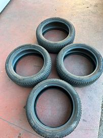 Gomme invernali Nokian 215/50/18