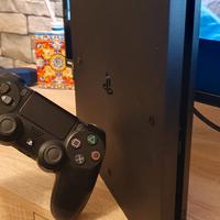 PS4 Slim 500gb nera + giochi