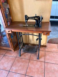 macchina da cucire a pedale