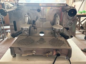 Macchina del caffè Faema e61